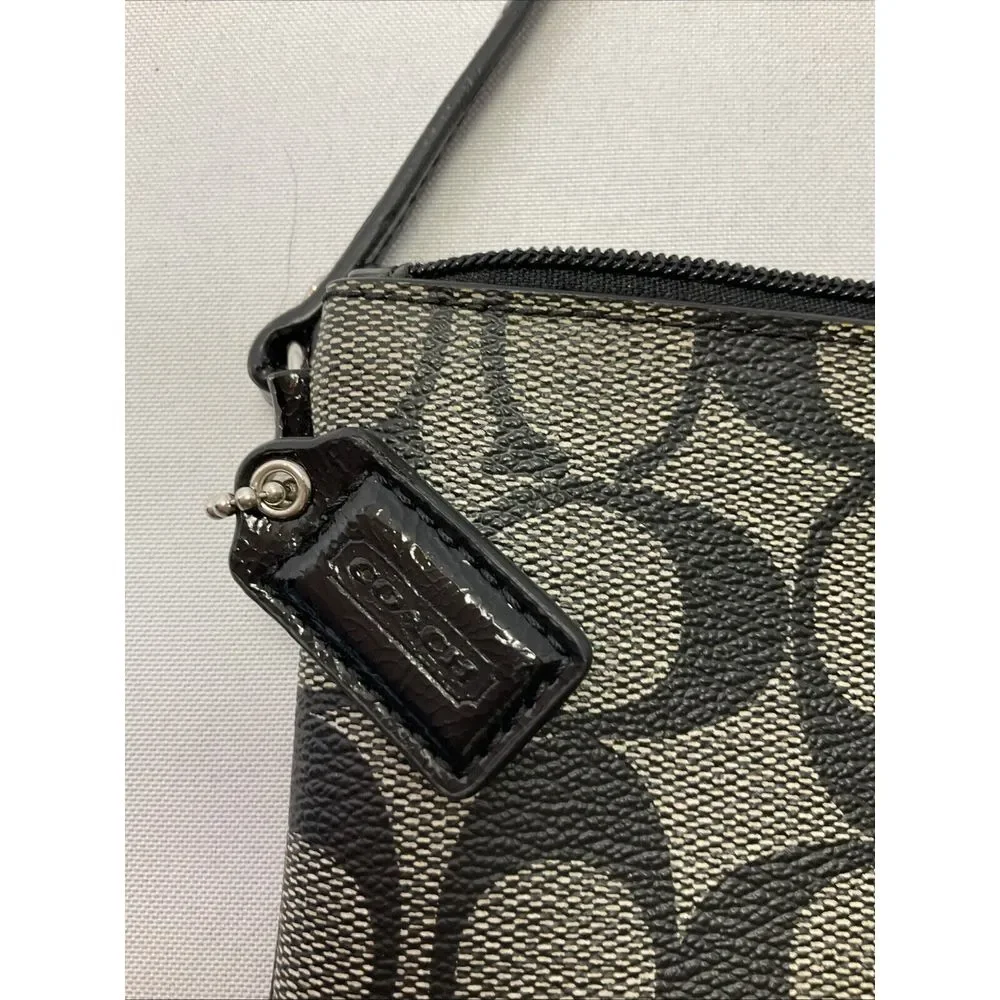 Coach Peyton Signature Small Wristlet Gray‎ and Black w/Strap